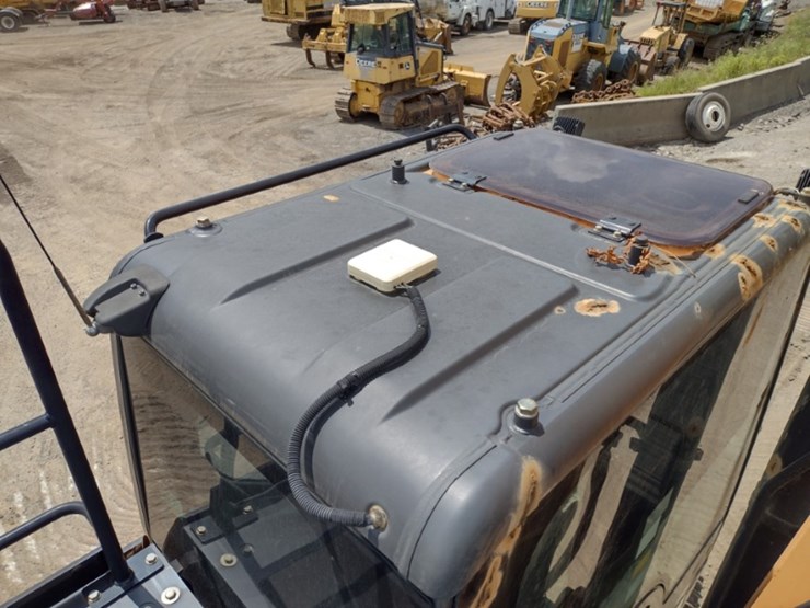 case-cx350d-image-40