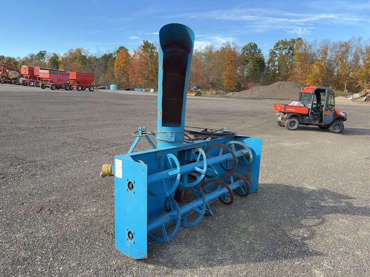 lock-now-7'-tractor-mount-snow-blower-image-2