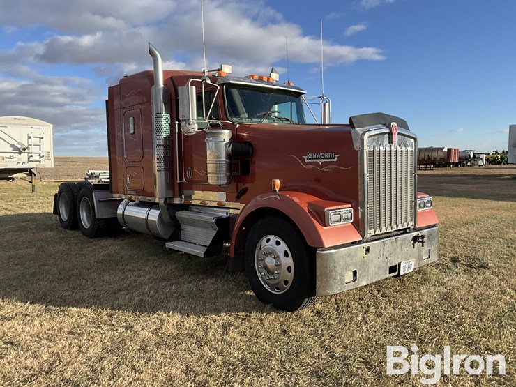 2002-kenworth-w900-image-3