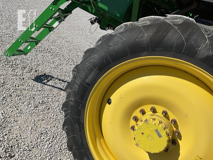 john-deere-r4038-image-42