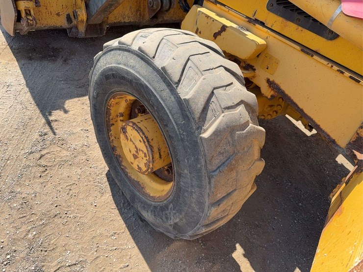 2012-deere-310k-image-7