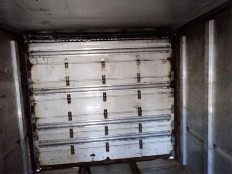 2015-freightliner-mt55-image-41