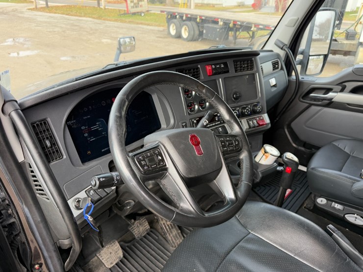 kenworth-t680-image-23