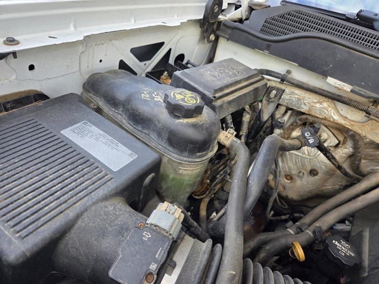 2015-chevrolet-silverado-2500hd-image-41