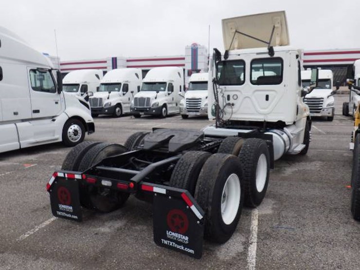 freightliner-cascadia-125-image-7