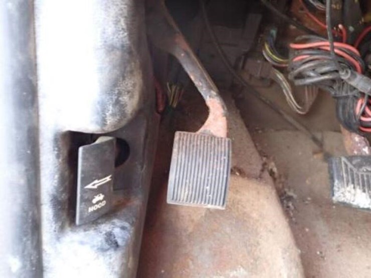 2010-ford-e350-xlt-image-27