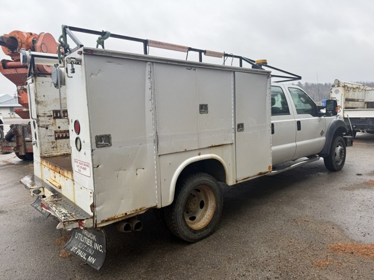 2011-ford-f550-image-6