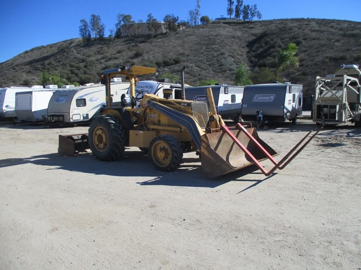 2004-deere-210le-image-2