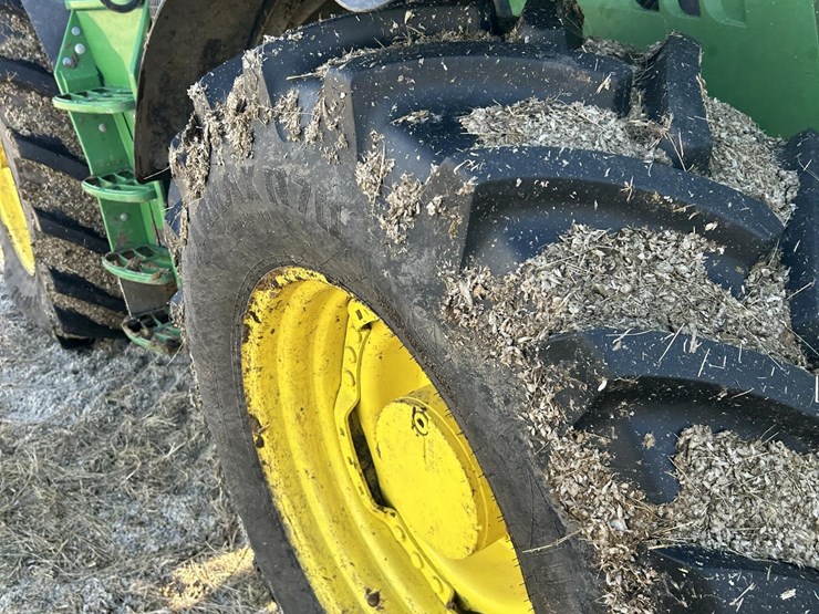 2013-john-deere-6170r-image-29