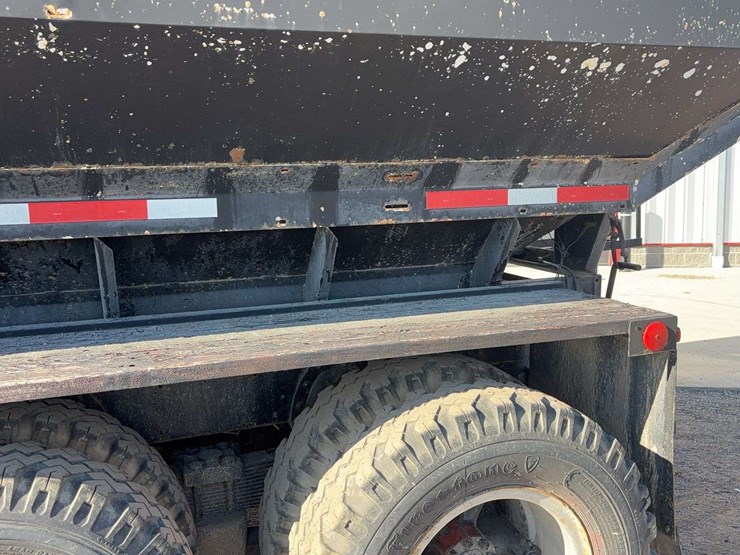 1968-international-f2000d-image-28