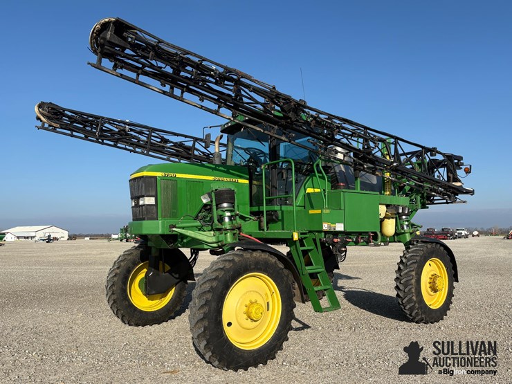 john-deere-4700-image-1