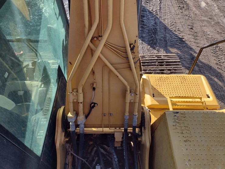 caterpillar-320fl-image-48