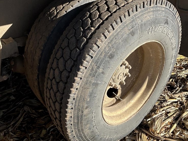 1985-international-s2500-image-49