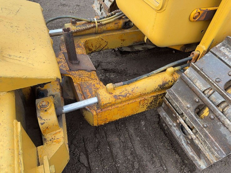 1976-deere-450c-image-25