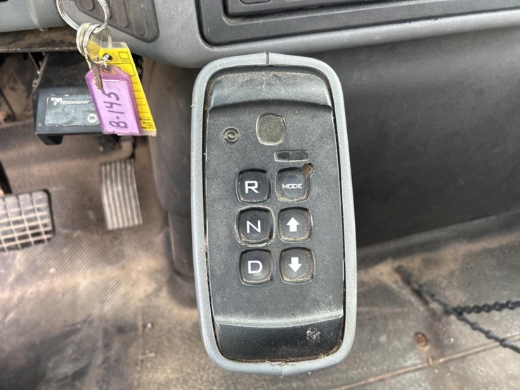 international-4000-image-95