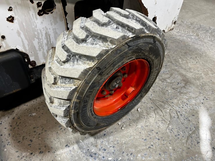 bobcat-s330-image-13