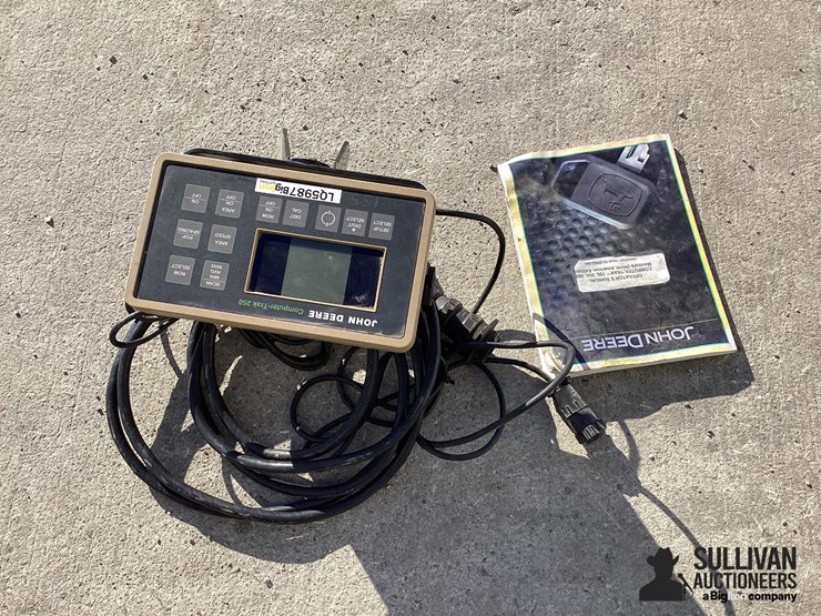 john-deere-250-image-3