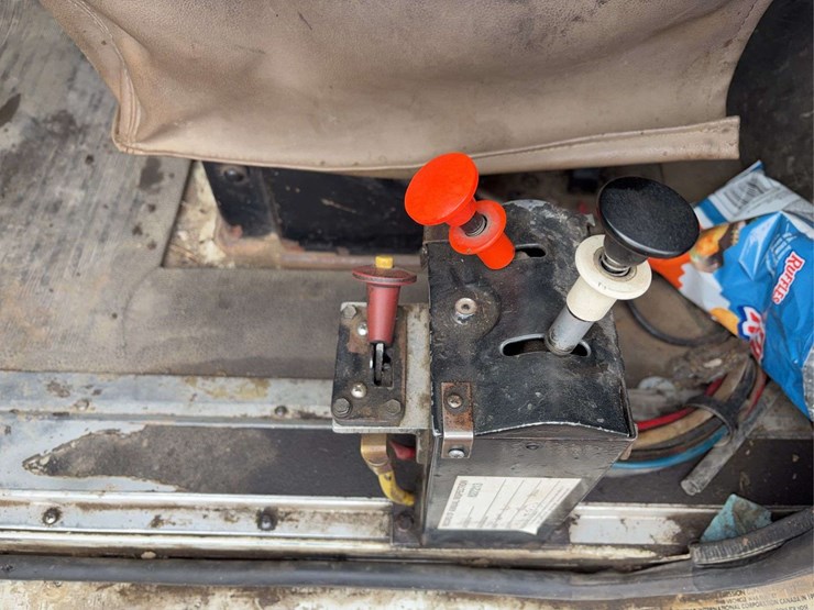 1996-international-5000-image-36