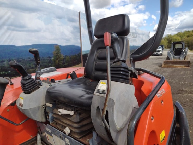 kubota-kx121-3-image-9