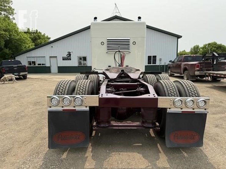 2002-peterbilt-379-image-5