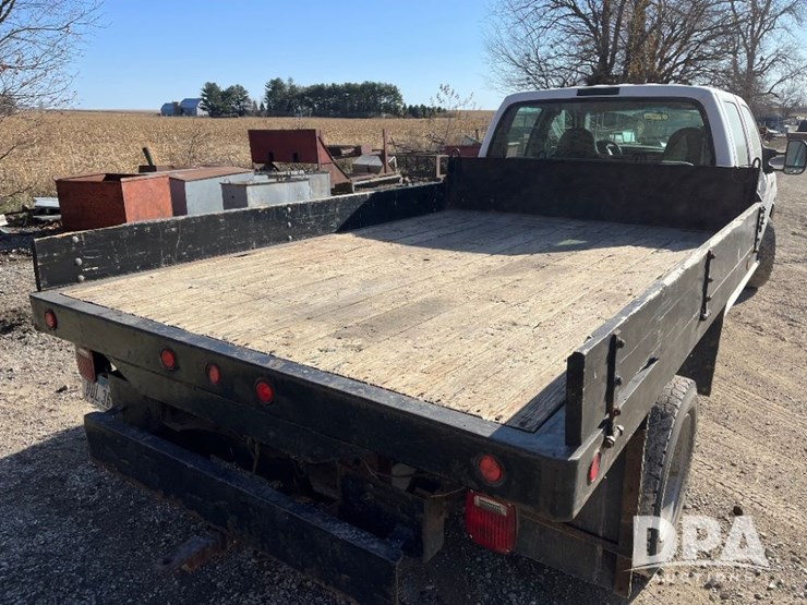 ford-f550-xl-image-34