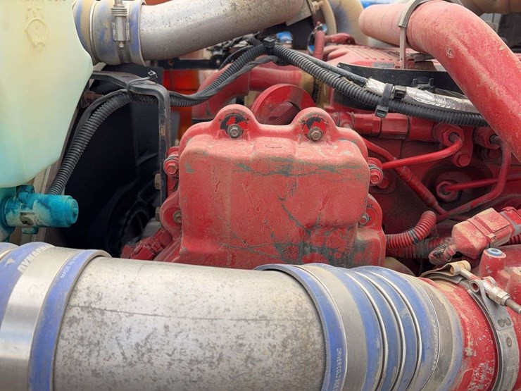 2017-kenworth-t880-image-42