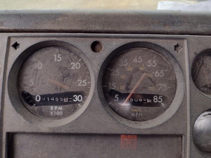 freightliner-fl60-image-7