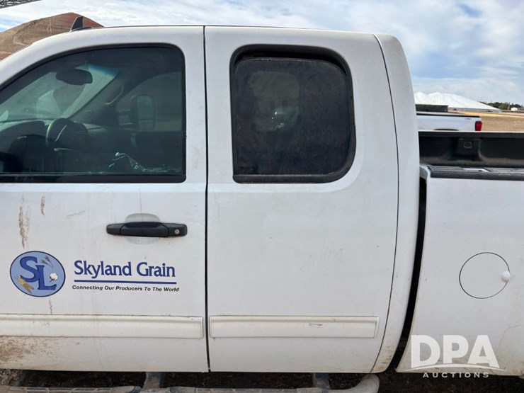 chevrolet-silverado-2500hd-image-24