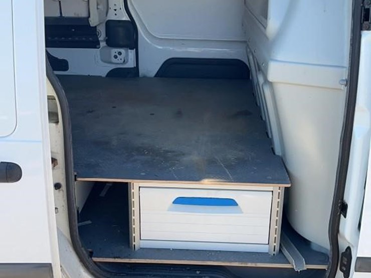 ford-transit-connect-image-15