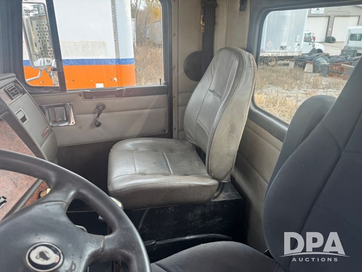 kenworth-t800-image-14