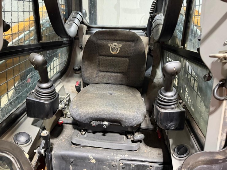 2022-case-tv450b-image-22