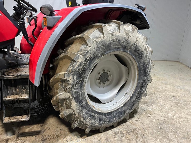 massey-ferguson-4708-image-12