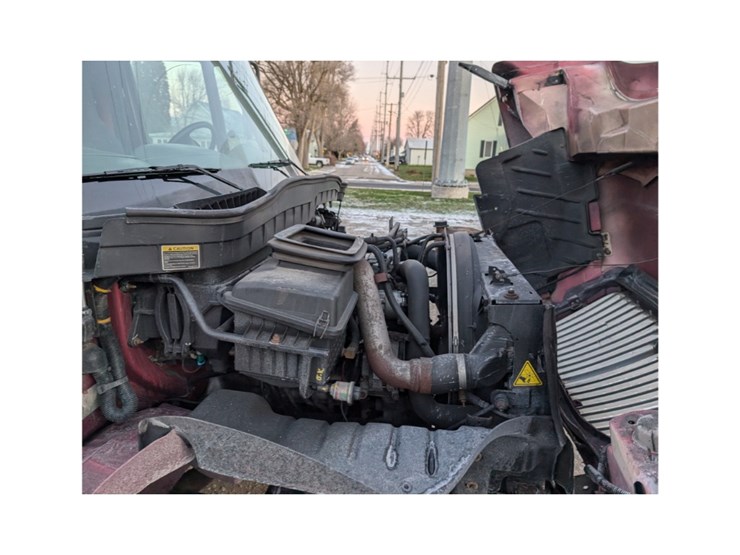 2014-international-durastar-4300-image-9