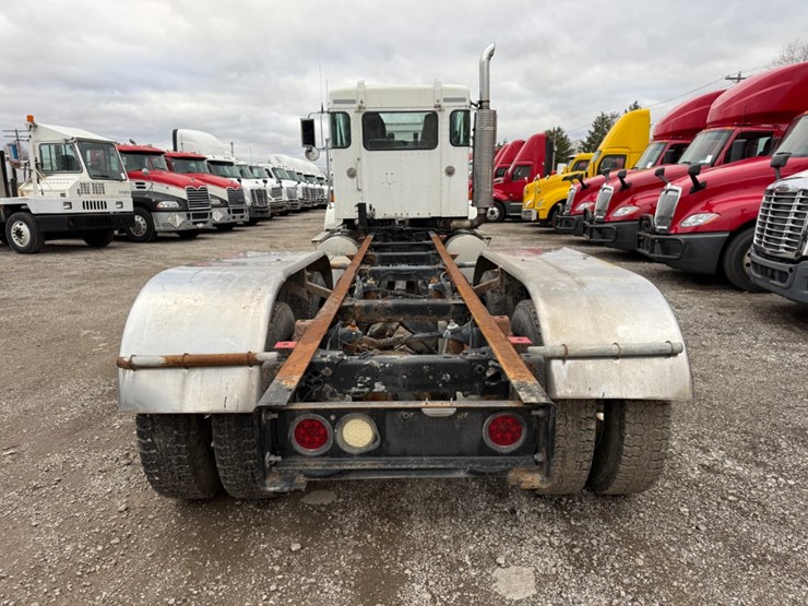 kenworth-t800-image-4