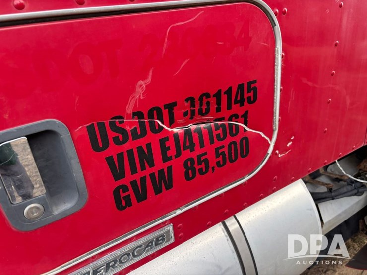 2014-kenworth-t660-image-38