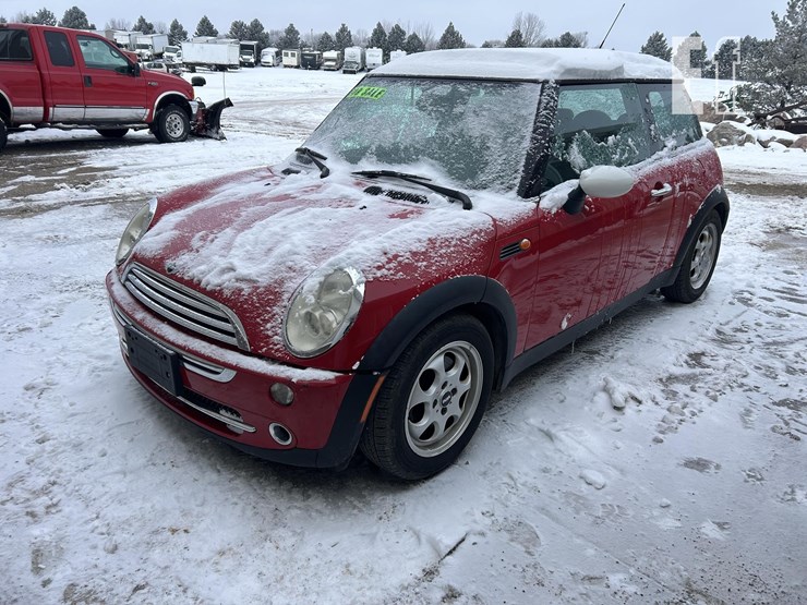 2005-mini-coop-image-1