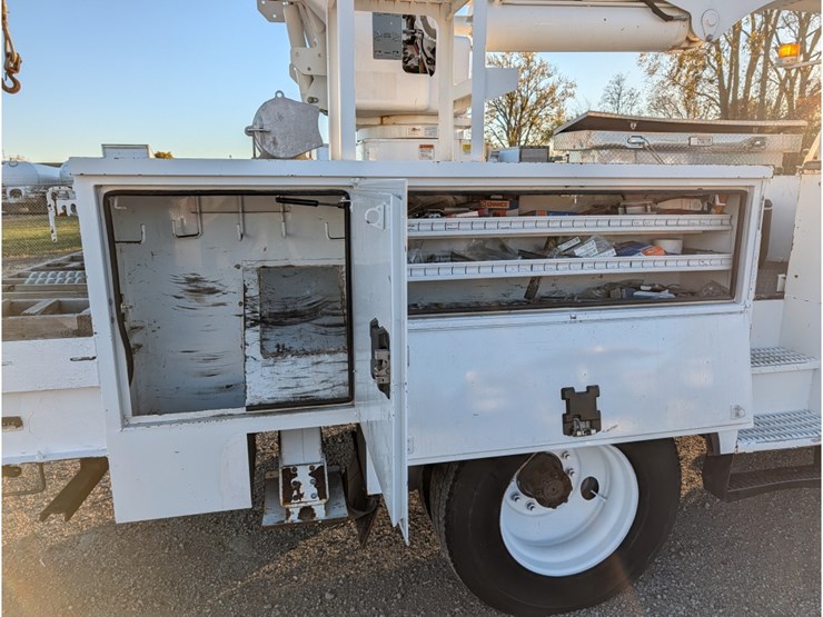 2015-ford-f750-image-10