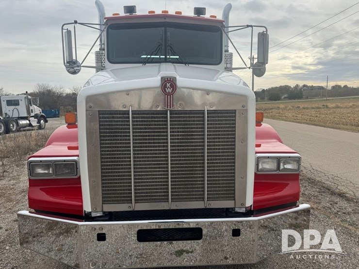 kenworth-t800-image-2