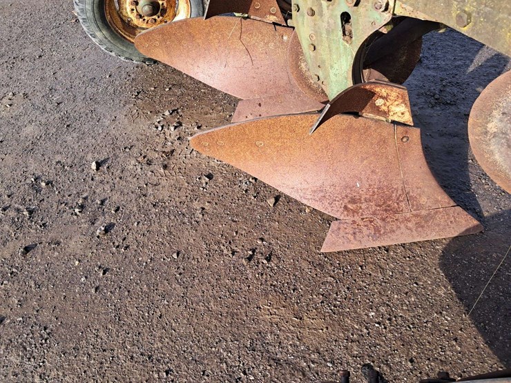 john-deere-145h-image-11