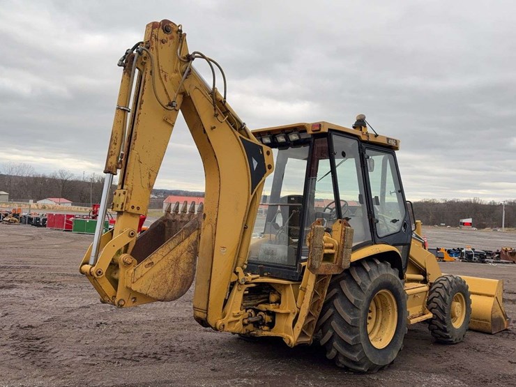 caterpillar-416c-image-3