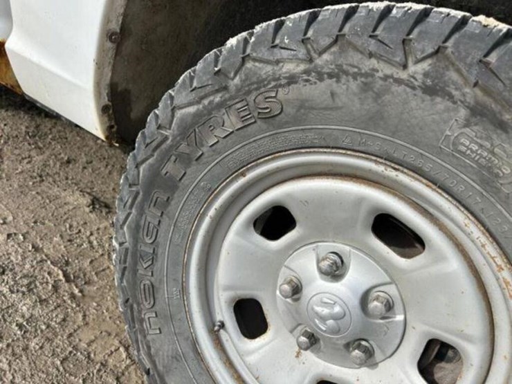 2016-dodge-1500-image-27