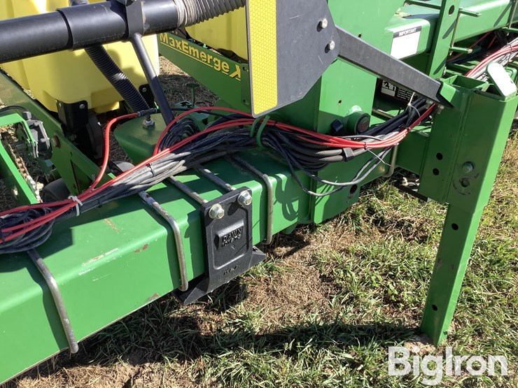 john-deere-1720-image-15