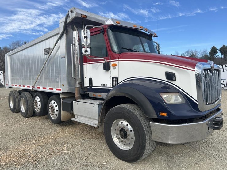 2017-international-hx615-image-7