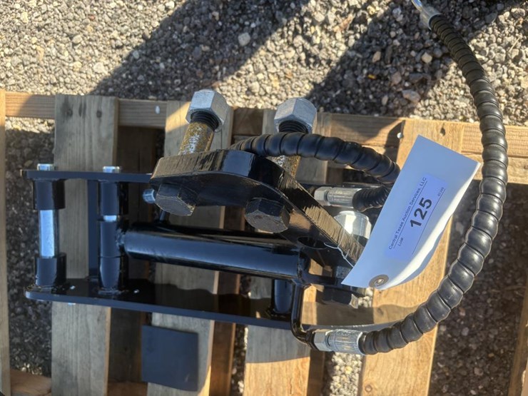 #125-•-iretc-hydraulic-thumb-clamp-image-1