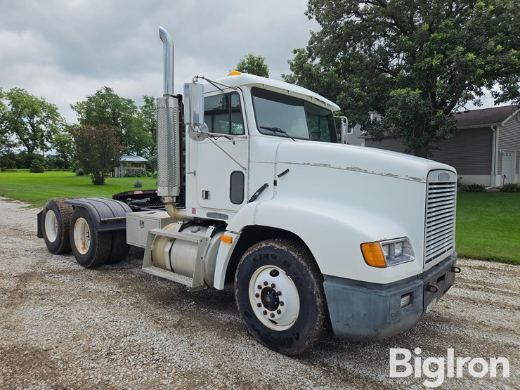 freightliner-fld112-image-3