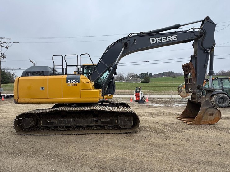 2019-deere-210g-lc-image-6