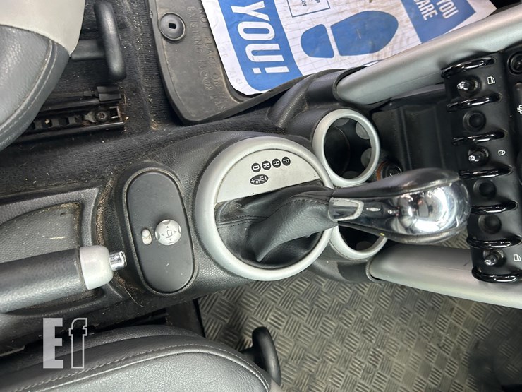 2005-mini-coop-image-10