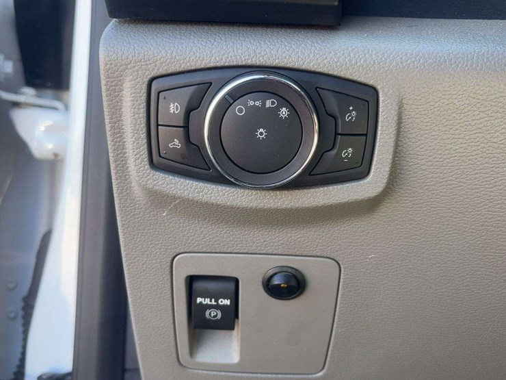 2018-ford-f150-image-31