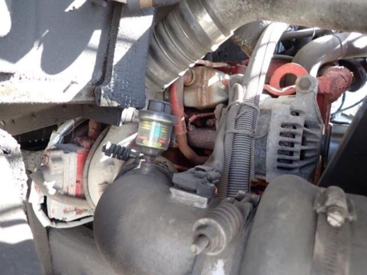 2013-freightliner-mt55-image-34