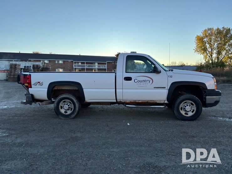 2006-chevrolet-2500hd-image-8